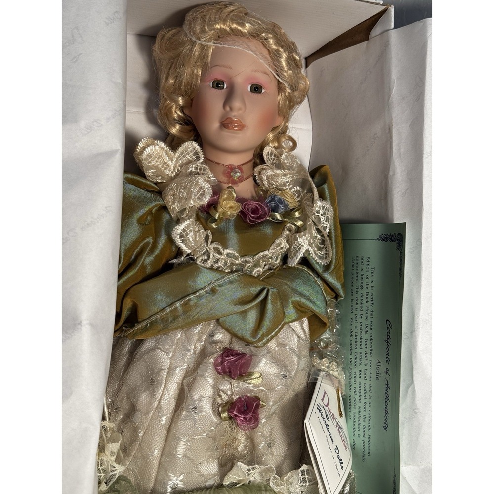 Duck House Heirloom Doll " Alodie" Limited Edition 18" Blonde Curls Hazel Eyes - Picture 5 of 8